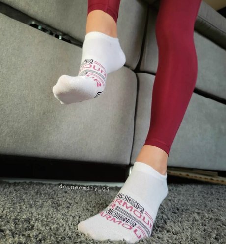 deineemily 03 kostenlose pornostar bilder