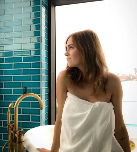 Eliza Taylor freie hd bild