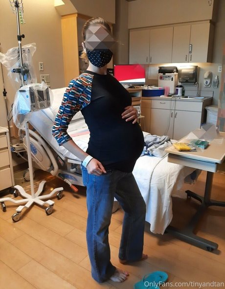 tinyandtan nacktheit porno bild