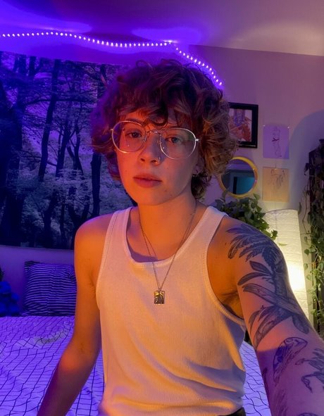 margofree model nackten bild