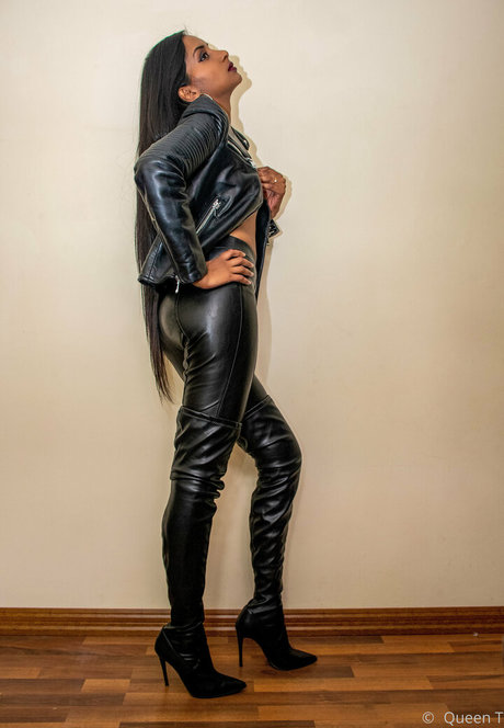 thequeentrish schöne pornostar galerien