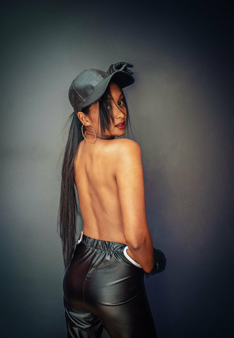 thequeentrish model nackten galerie