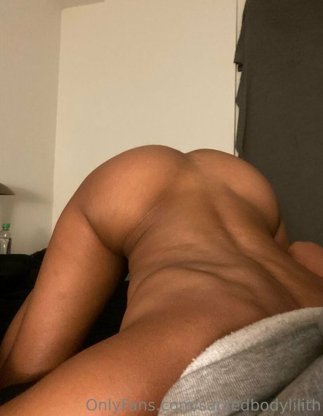 sacredbodylilith hd porno bild