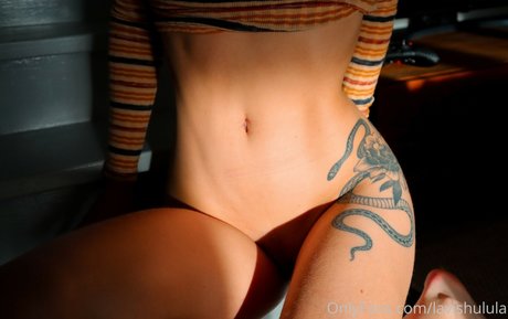 lavishulula kunst nacktheit galerie