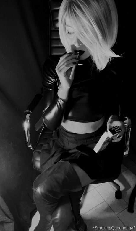 smokingqueenalina heiße nackte galerien