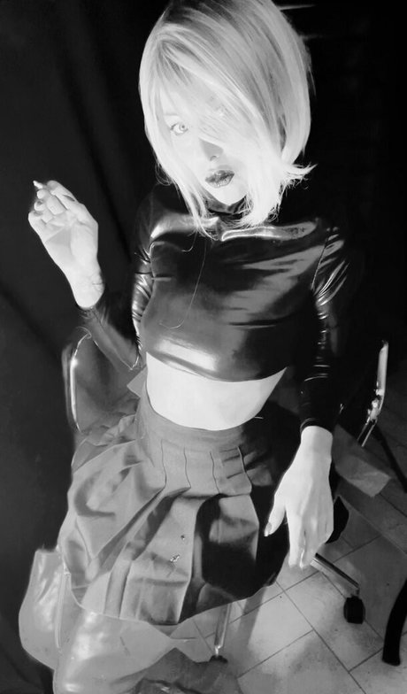 smokingqueenalina nacktheit exklusive fotos