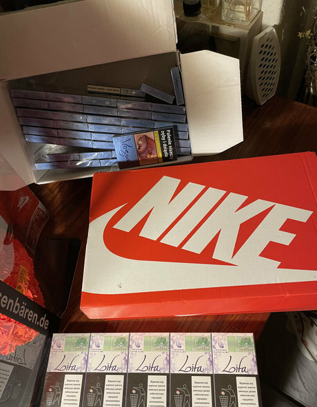 asiatischer dreier onlyfans erwachsene nackt bild