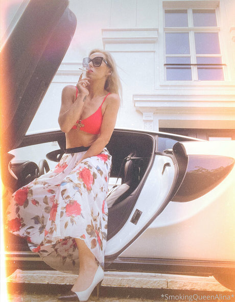 smokingqueenalina freie pornostar bild