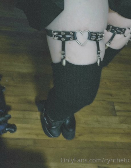 cynthetic porno nackt bilder