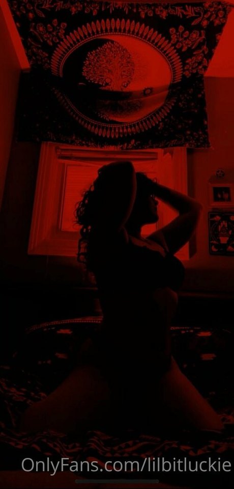 lilbitluckie nacktheit galerien