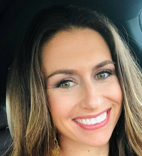 Montana James hübsche nackt bilder