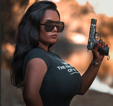 nackte rothaarige onlyfans perfekte kunst galerien