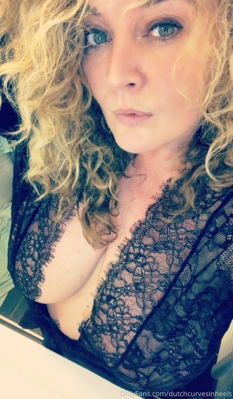 dutchcurvesinheels hübsche sexy foto
