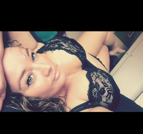 dutchcurvesinheels nackt pornografische bilder