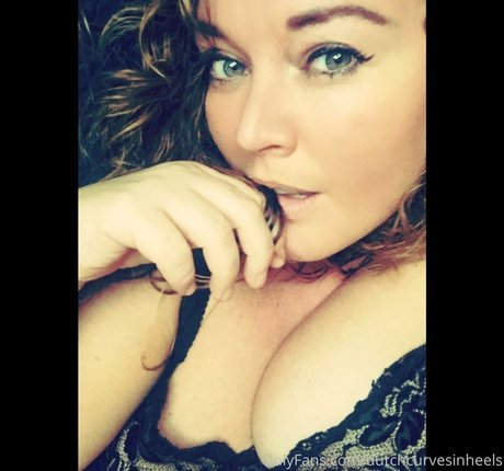 dutchcurvesinheels nacktheit sexy bilder