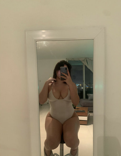 muschi nur fans nacktheit hd bild