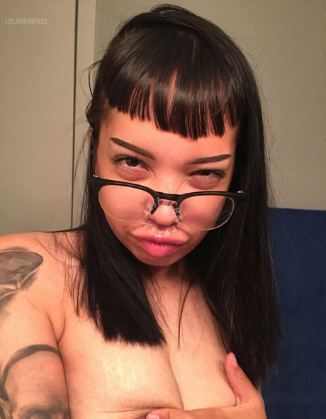 leilacherry model heiße foto