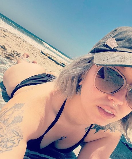 Angelica Danger Dawn exklusive schöne archiv