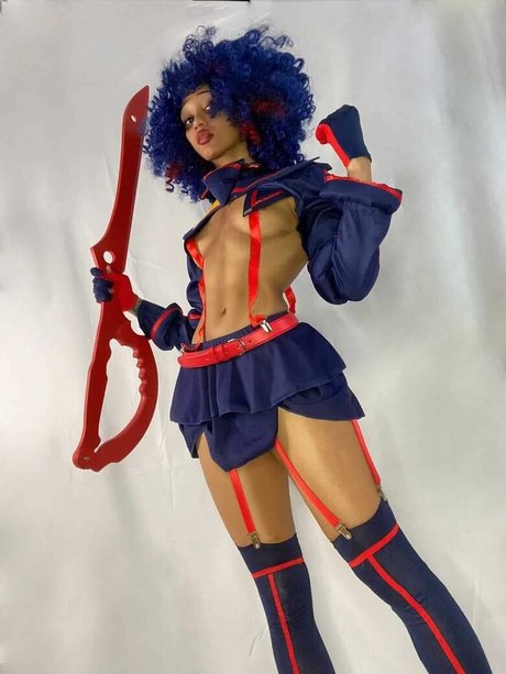 Numochiii sexy top foto