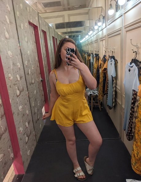 Eightbitbailey schauspielerin nackte foto