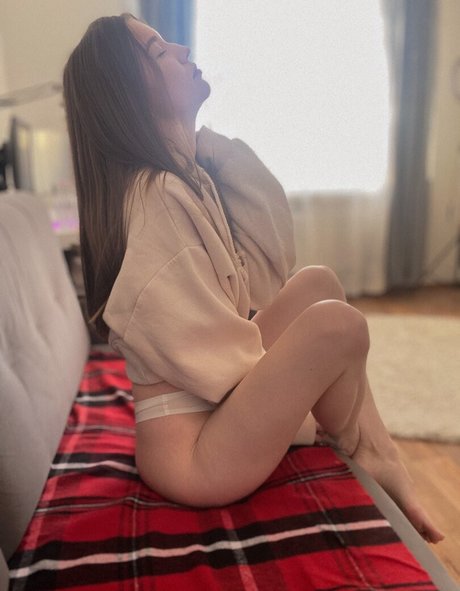 lily mint nackt kunst bild