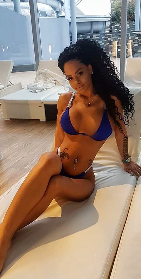 Patrisia Grebelnaia erotische kostenlose fotos