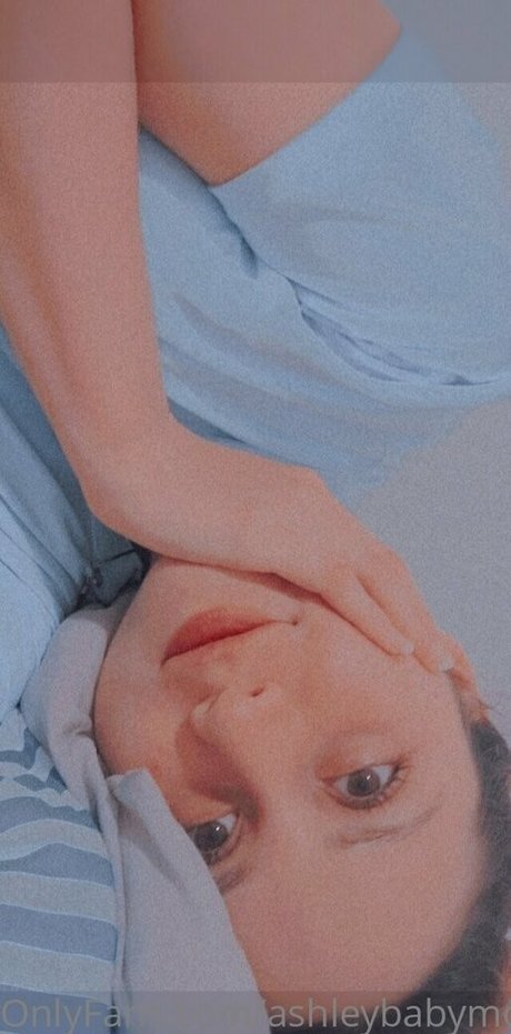 ashleybabymodel top nackten fotos