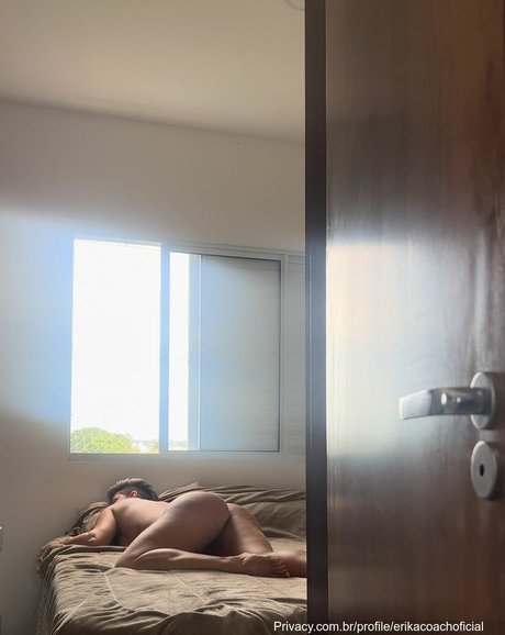 Erika Coachicial nackt hd galerie