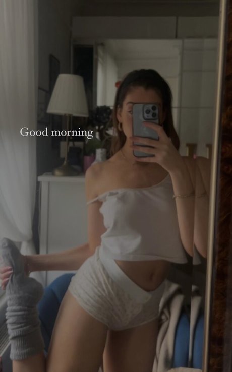 Leyla Sitki exklusive akt bild