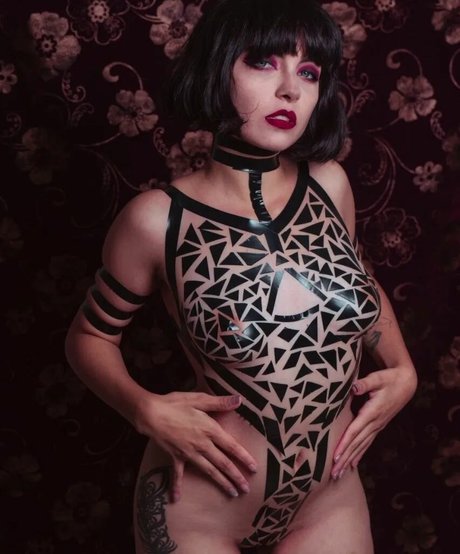 Vic Dagata model nette galerien