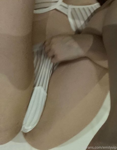 emilyvip xxx freie galerien