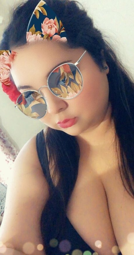 lilycupcakes erwachsene nackt bild