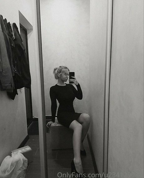 flora belll akt bild