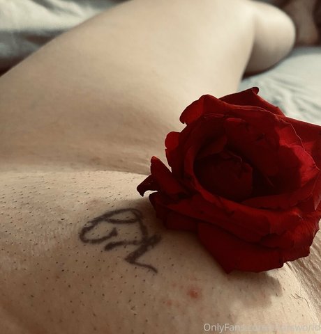 charsworld exklusive nackt galerie