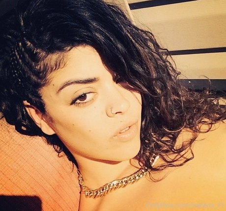 bbc-gesichtsbehandlung onlyfans heiße nackte foto