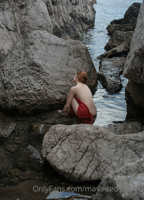 maya red haired model schöne galerien