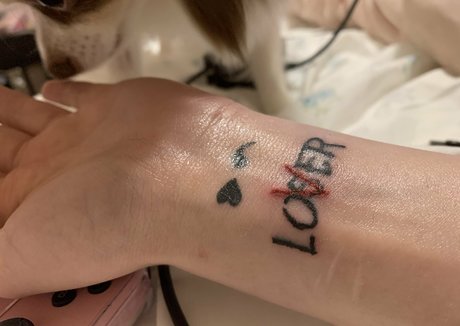 xoxbuttonsbabee model erwachsene bilder