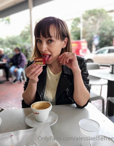 alessiaelfiefree xxx archiv