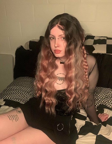 gothbabybrat nacktheit pornografische foto