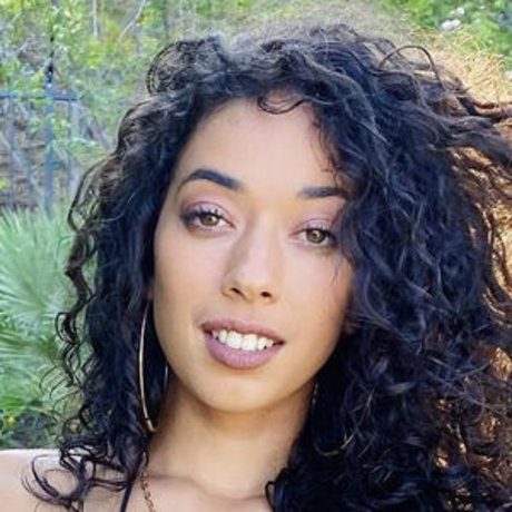 Kassandra Lee porno kostenlose bilder