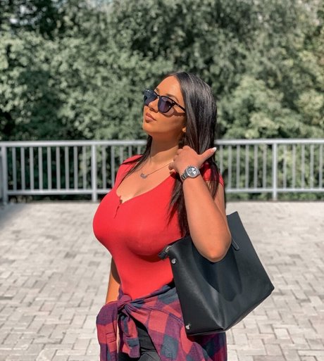 Emina Jahi nackt xxx fotos