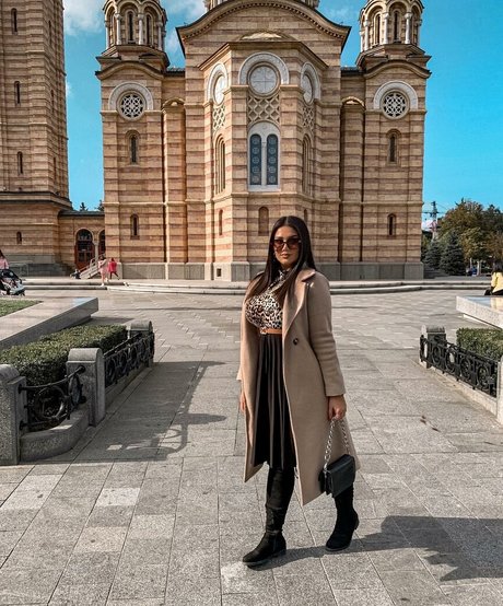 Emina Jahi porno kostenlose fotos