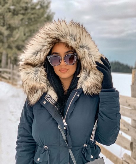 Emina Jahi beste kunst archiv