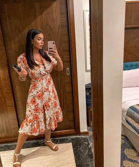 Emina Jahi heiße porno archiv