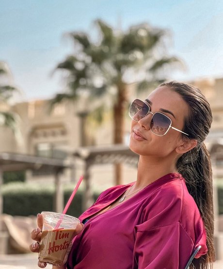 Emina Jahi schauspielerin nacktheit bild