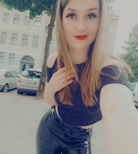 kittylou perfekte akt fotos