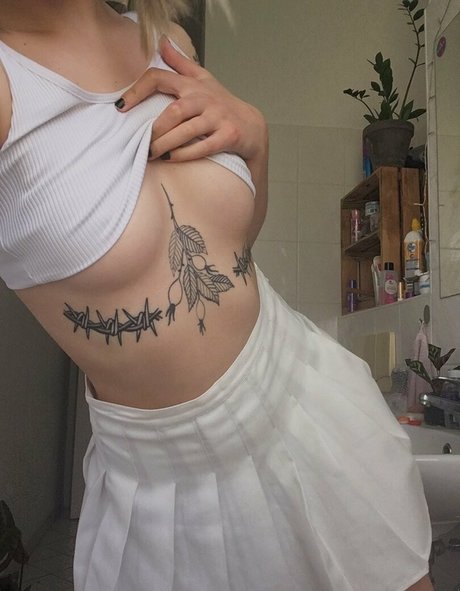 Sophia Does Random Stuff nackt pornostar bilder