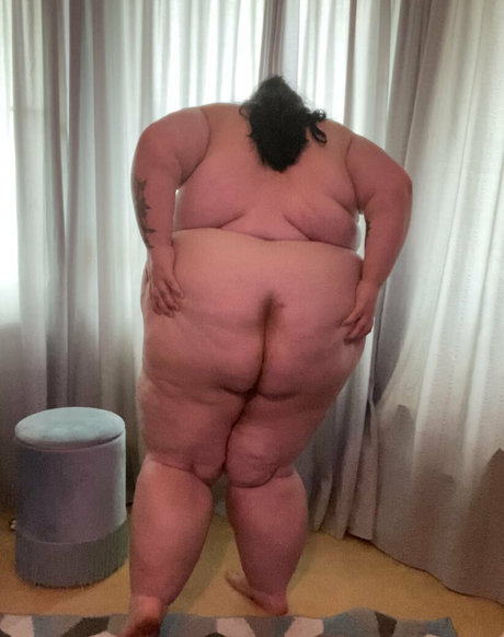 sweetaspeachesss schauspielerin nackt bild