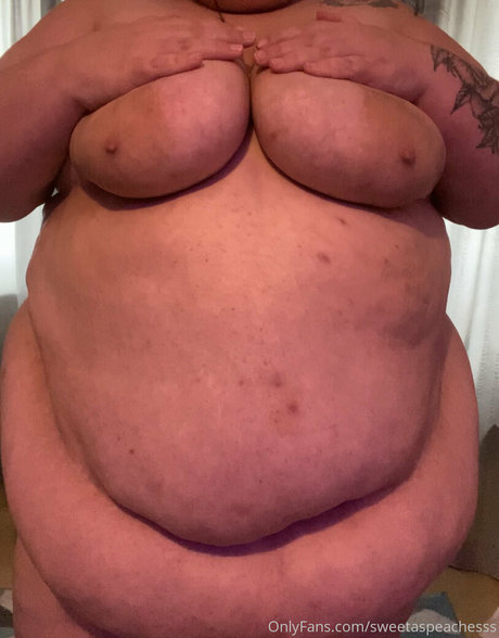 asiatische falsche titten onlyfans kostenlose kunst bilder