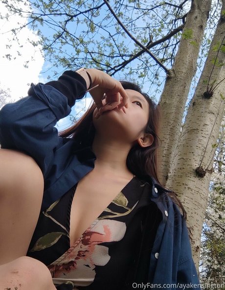 ayakensington nackt fotos